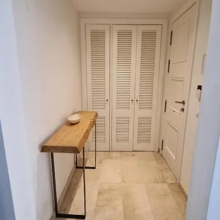 Golf And Beach Apartment *
